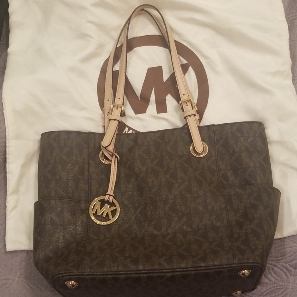 Michael Kors Brown Jet Set signature tote purse